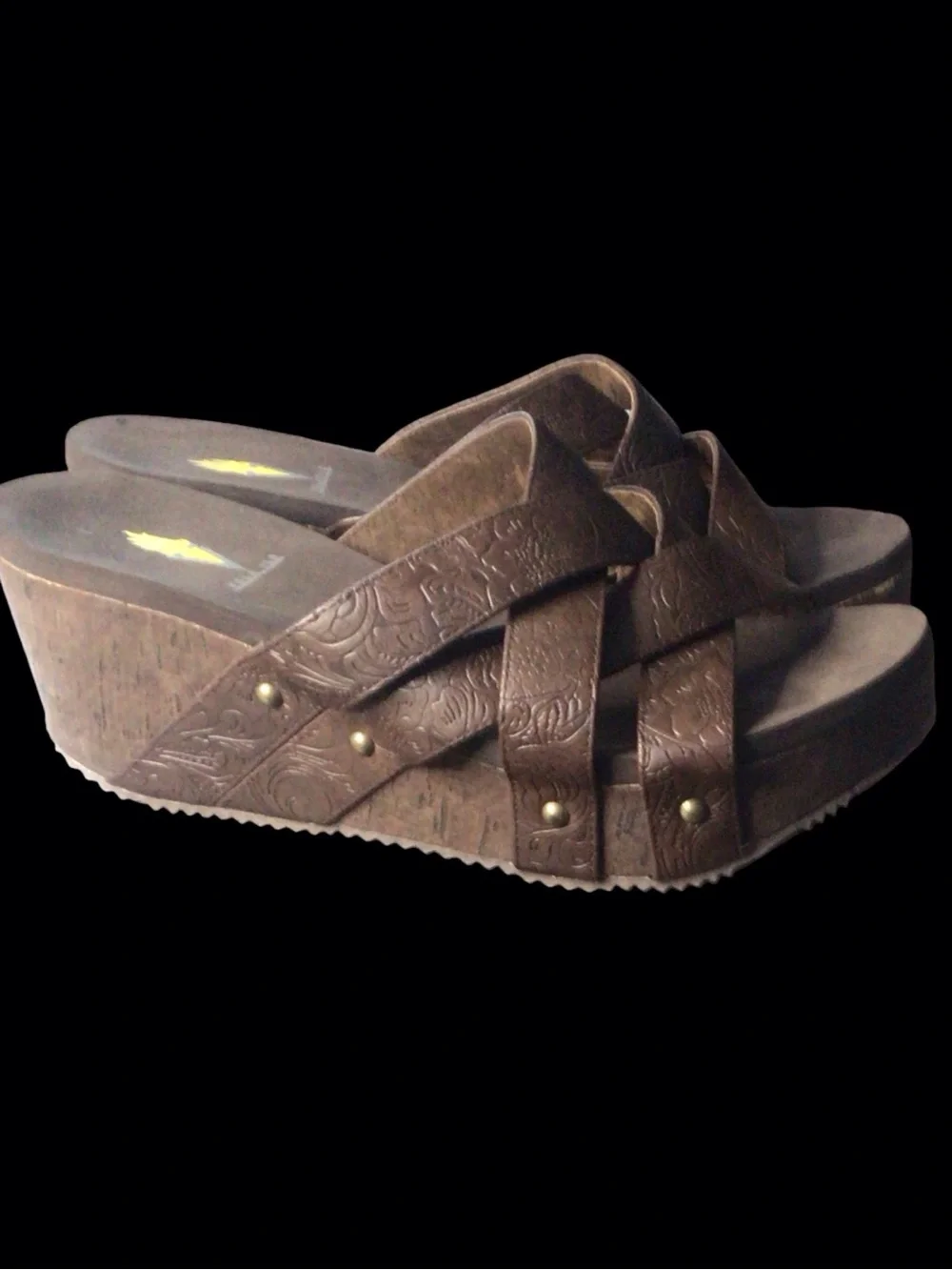 NWOT...Womens Volatile Wedge sandals. Excellent condition...SZ 11